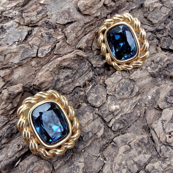 🐦🦢S.A.L Earrings🦢💎Swarovaki🧊Crystal🫐 - Picture 9 of 9